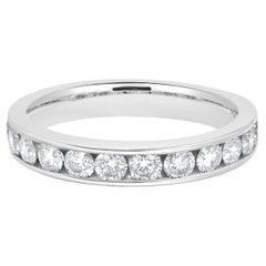 Alliance en or blanc 14 carats, sertie en canal de diamants ronds