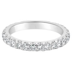 14K White Gold Shared Prong Set Round Diamond Wedding Band