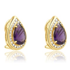 Ohrringe „La Triomphe“ aus 18-karätigem Gelbgold mit Amethyst im Birnenschliff und runden Diamanten im Halo-Design