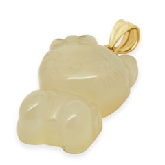 14K Yellow Gold Carved Agate Hello Kitty Pendant