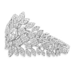 18 Karat White Gold Round and Baguette Cut Diamond Art Deco Style Bracelet