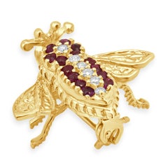 14 Karat Yellow Gold Round Ruby and Round Diamond Bee Pin