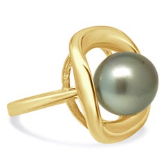 14K Yellow Gold and Black Tahitian Pearl Contemporary Ring