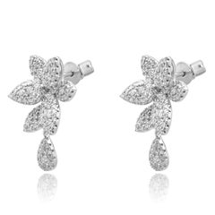 Pendientes colgantes con diseño floral de EFFY, en oro blanco de 14K y pavé de diamantes