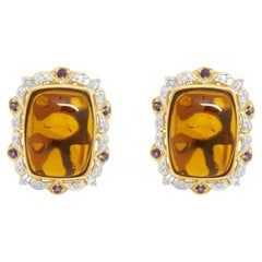 Boucles d'oreilles en or jaune 14 carats avec ambre taille cabochon, améthyste ronde et halo orné de diamants