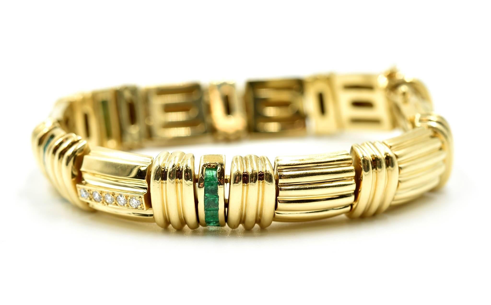 Women's or Men's Diamond and Emerald Link Bracelet 18k Yellow Gold