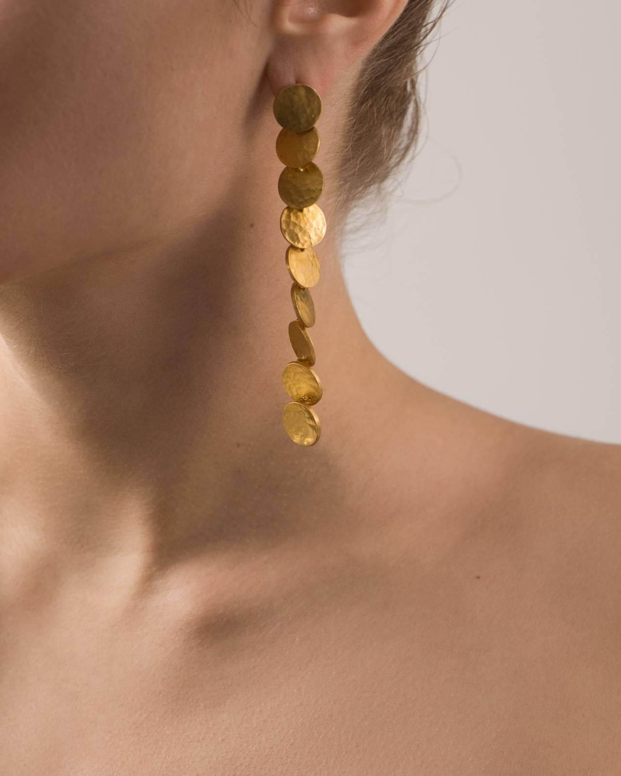 Timeless Gold-Plated Brass Coin Shaped Greek Drop Earrings In New Condition For Sale In Athens, GR