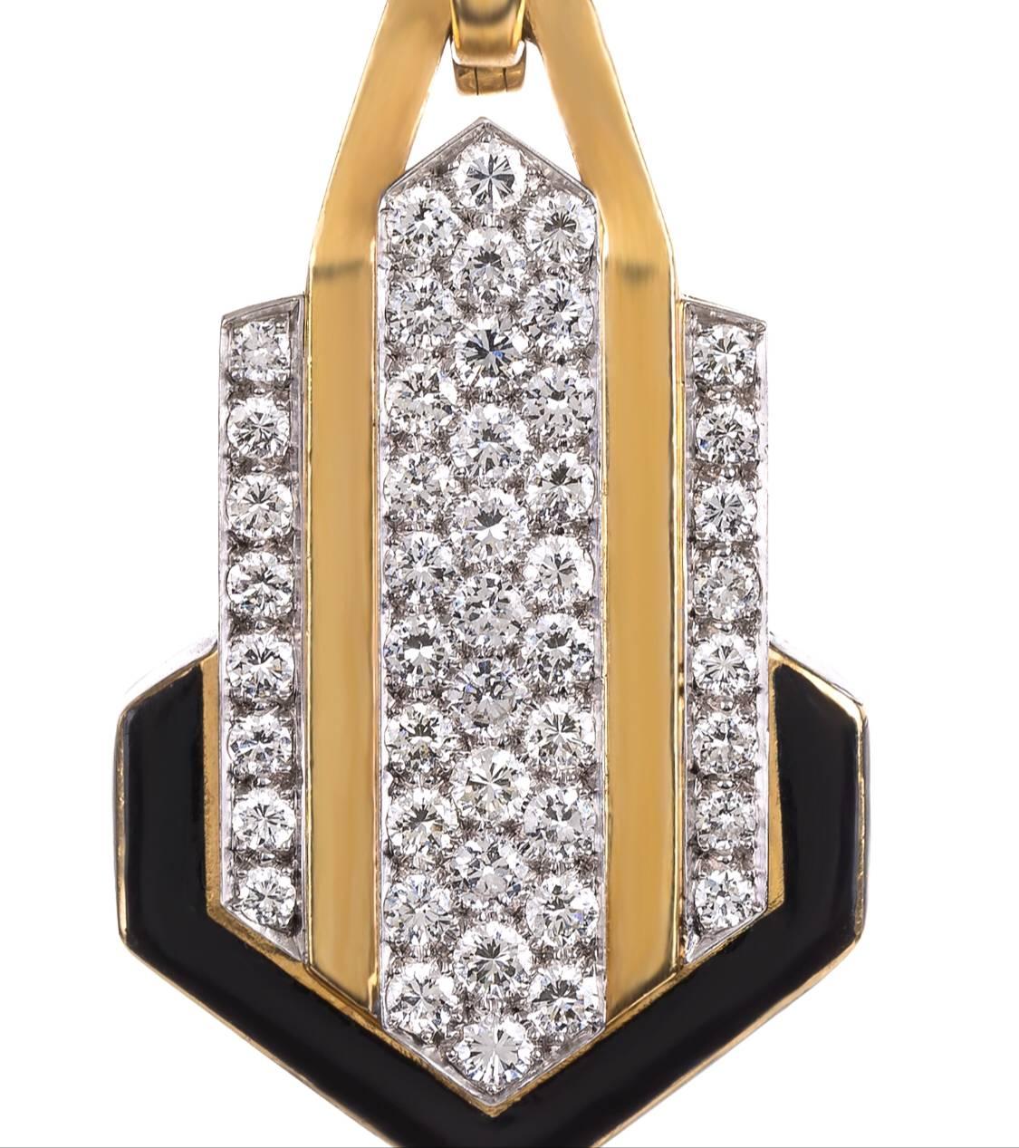 David Webb 18k Yellow Gold and Platinum Pendant Necklace with Diamonds and Enamel.
Diamonds weight: 4.7 carats.
Signed Webb 18K and platinum.
David Webb circa 1970.
Vintage David Webb Jewels.
Vintage Jewelry.

