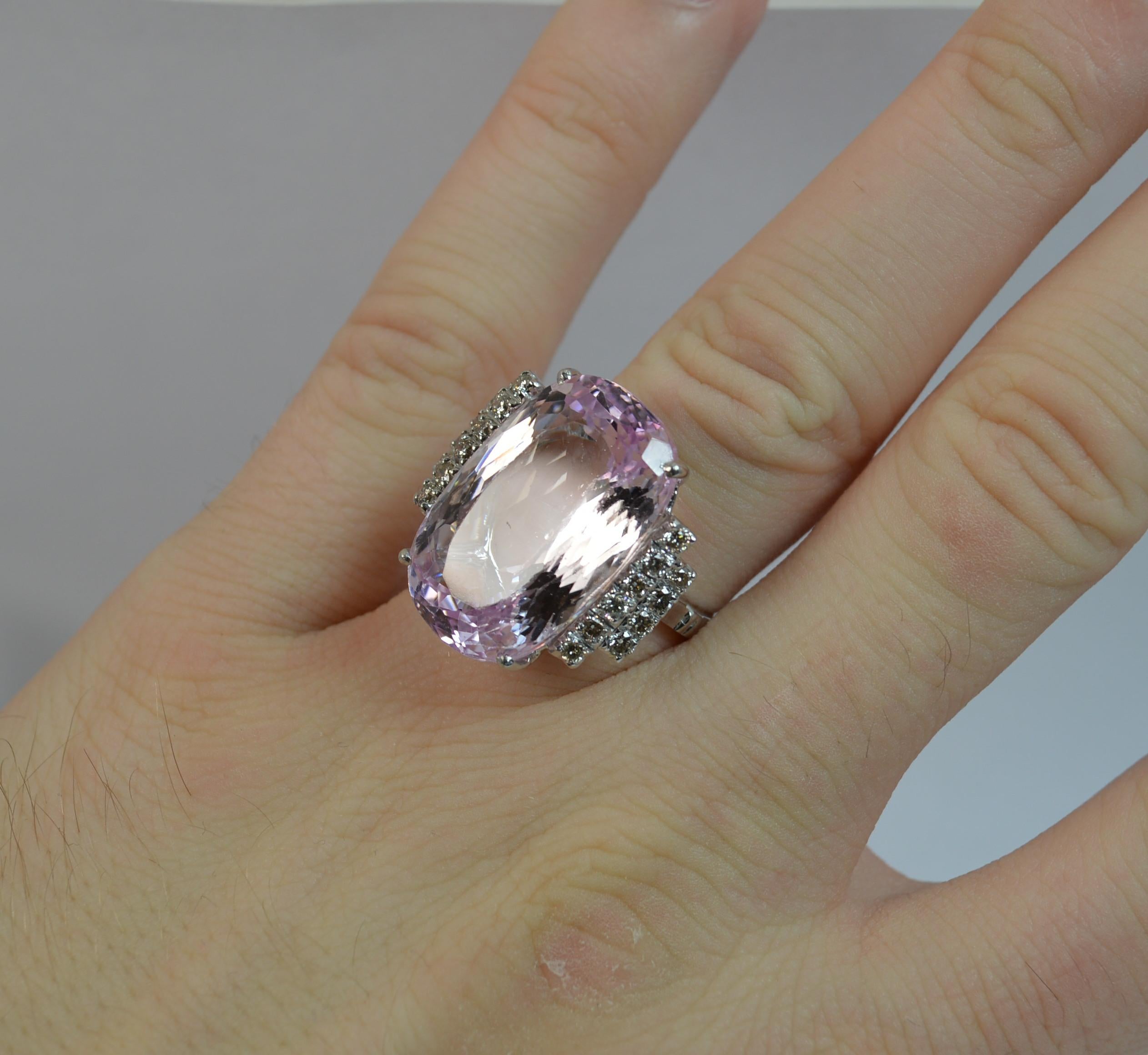 Natural Kunzite 20 Diamond 18 Carat White Gold Ladies Ring In Excellent Condition In St Helens, GB