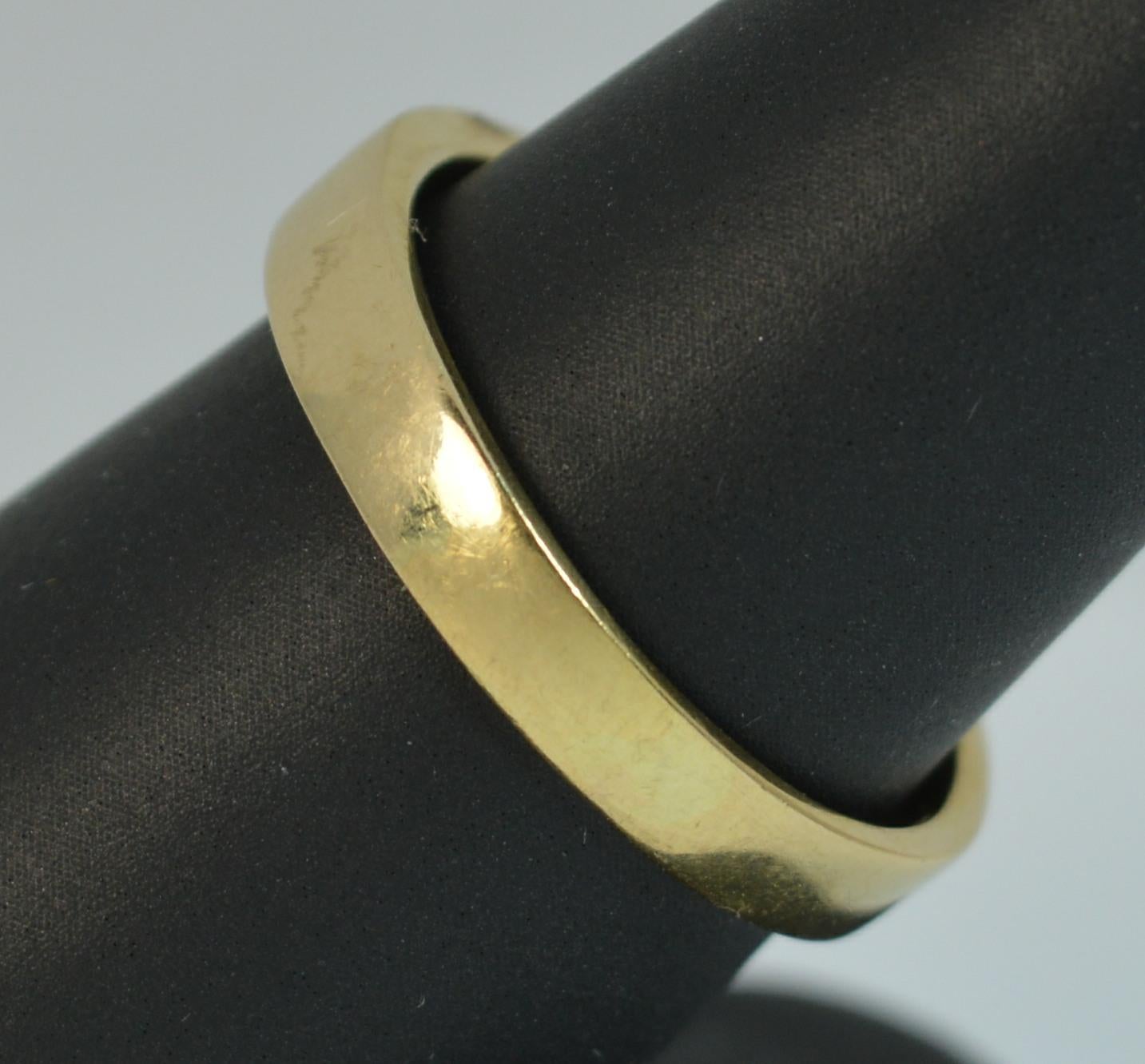 Clogau Welsh 18 Carat Gold and Diamond Evolutionary Tree Ring 1
