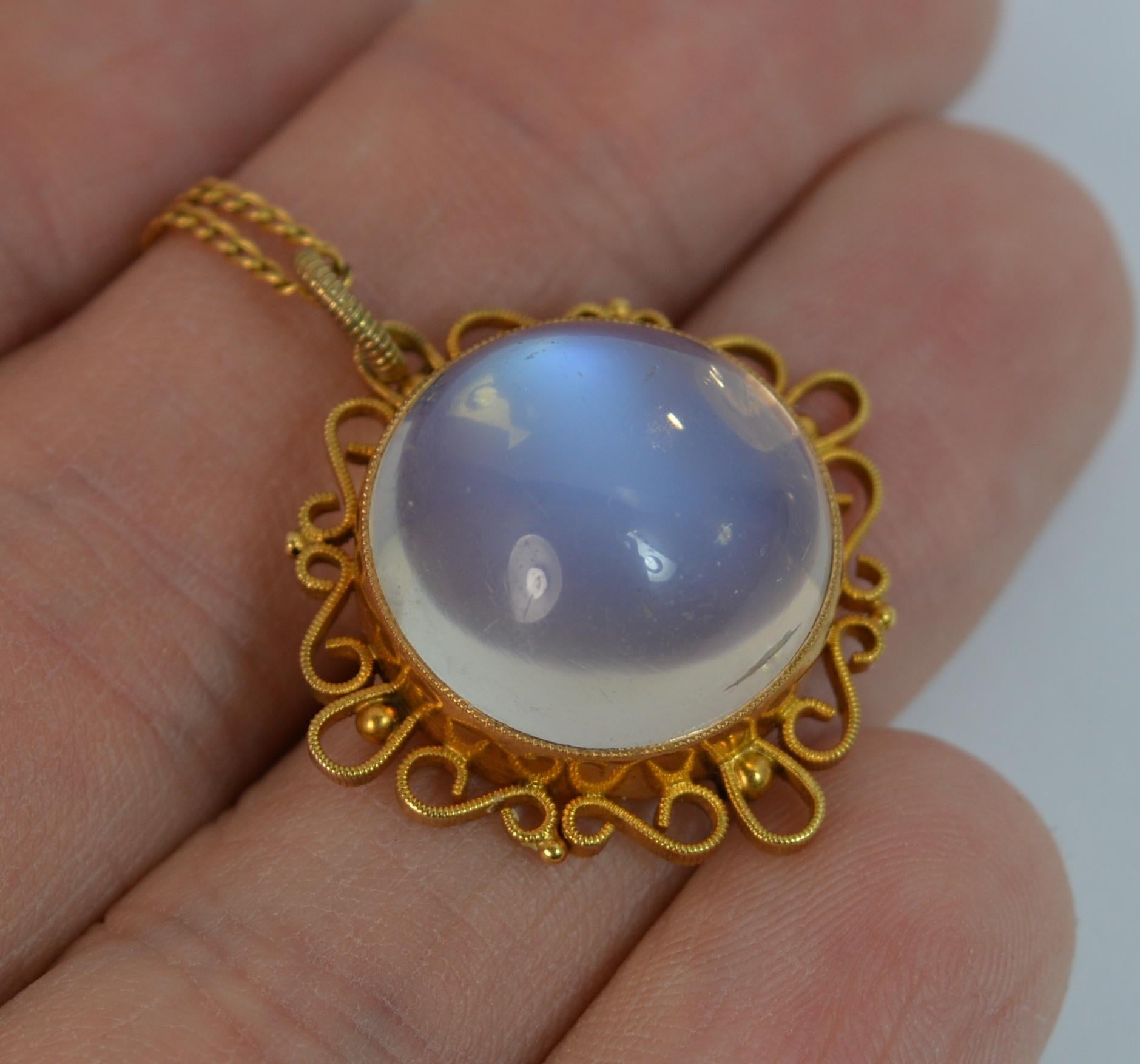 Victorian Large Moonstone Solitaire and 9 Carat Gold Pendant and Chain In Excellent Condition In St Helens, GB