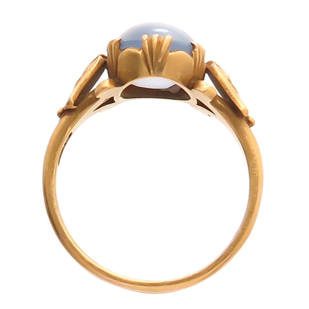 Egyptian Revival Sapphire Gold Ring 1910 In Excellent Condition In Chicago, IL