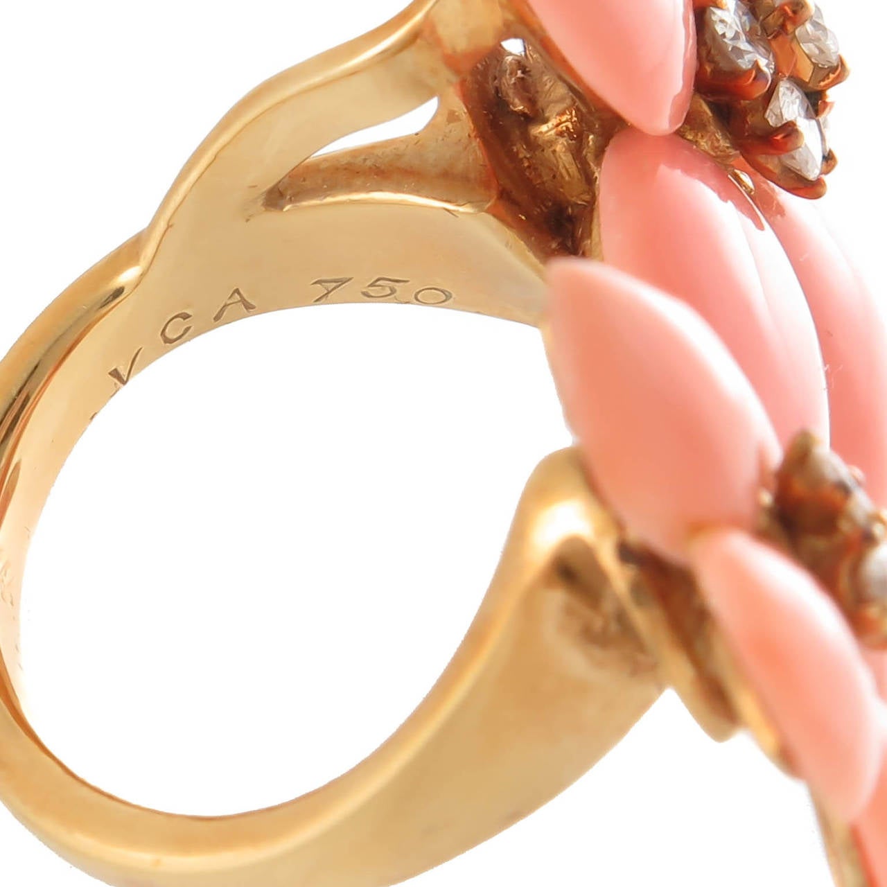 Women's Van Cleef & Arpels Coral Gold Frivole Ring
