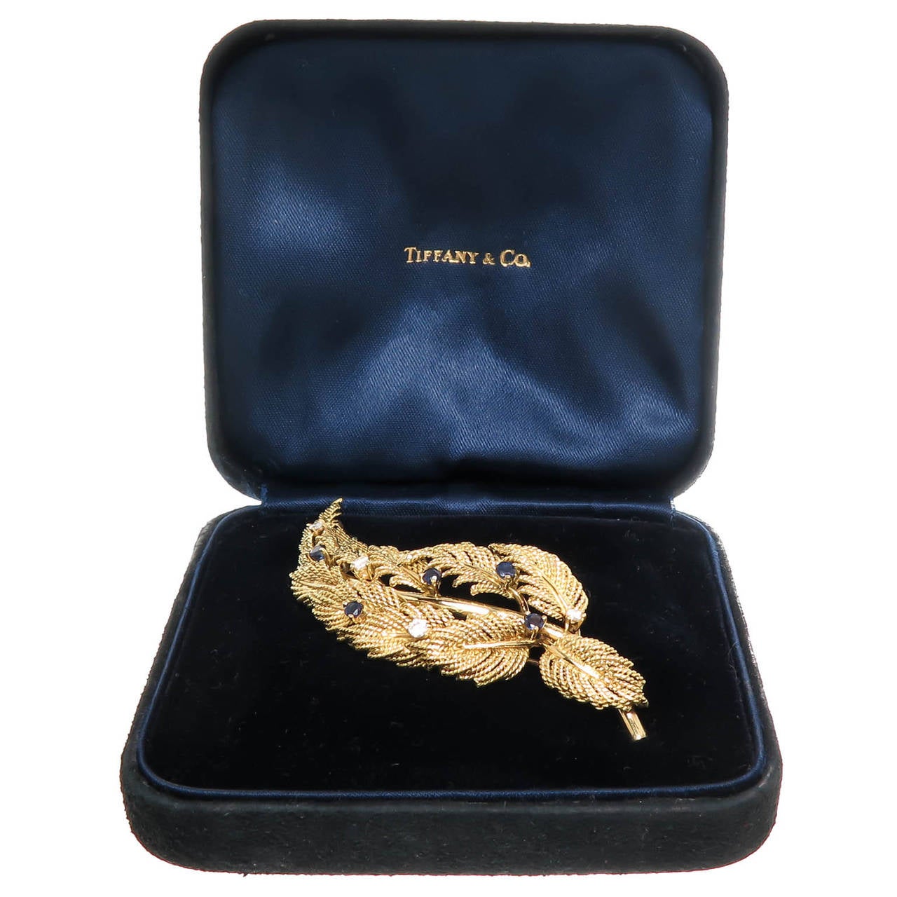 Tiffany & Co. Schlumberger Large Sapphire Diamond Gold Leaves Brooch In Excellent Condition In Chicago, IL
