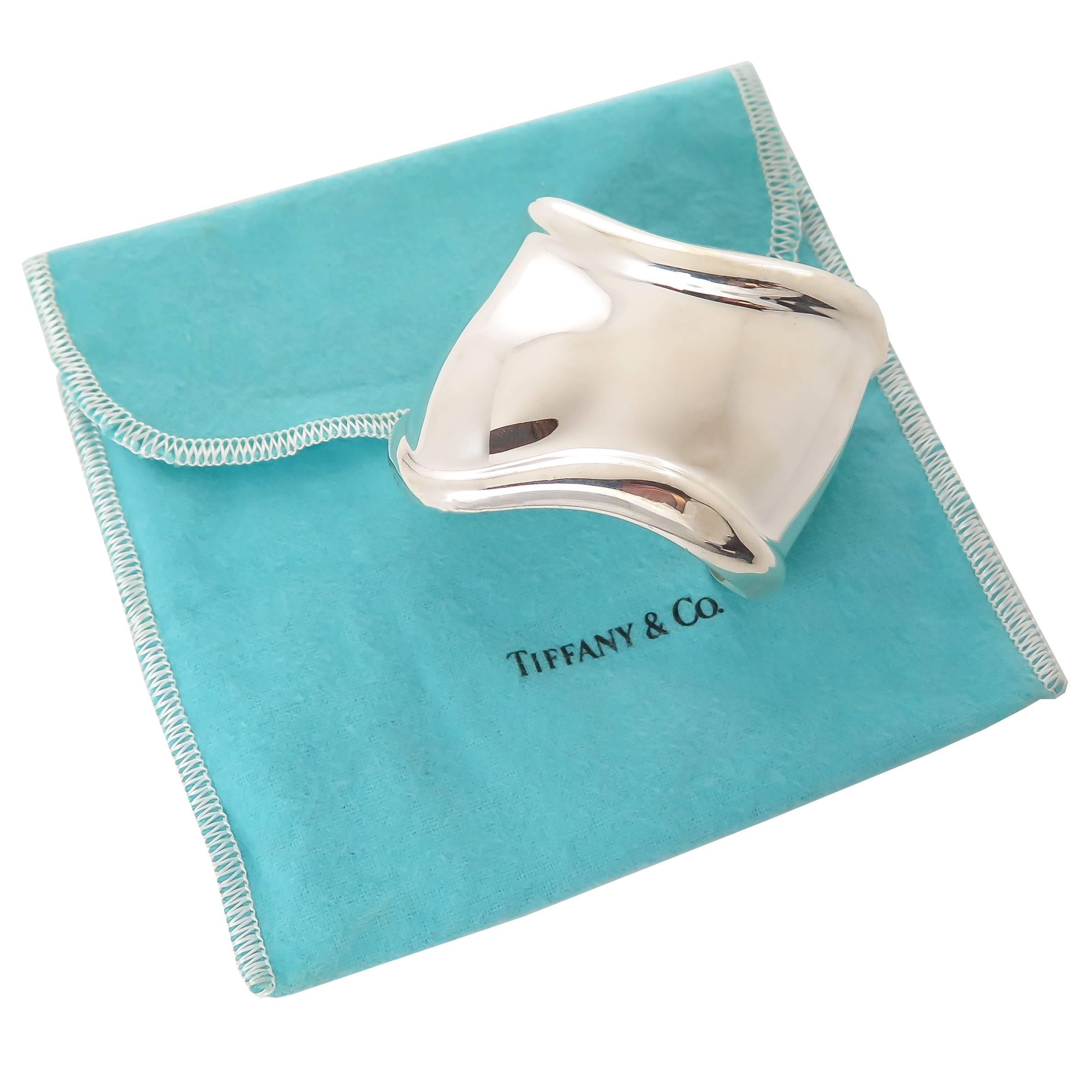Tiffany & Co. Elsa Peretti Bone Cuff Bracelet In Excellent Condition In Chicago, IL