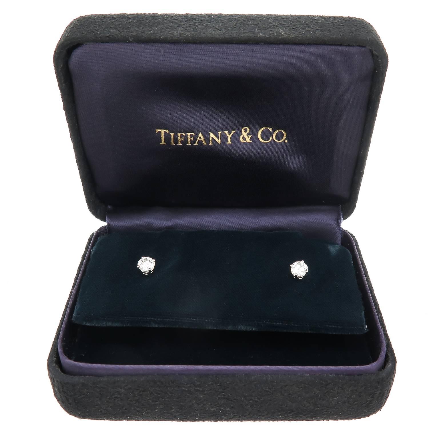 Tiffany & Co. Diamond Platinum Stud Earrings In New Condition In Chicago, IL