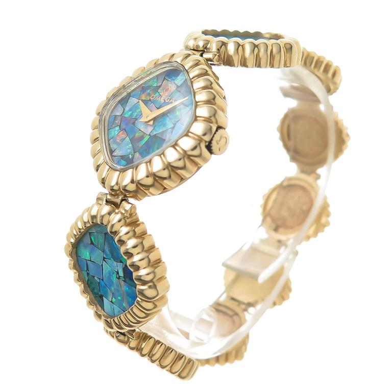 Omega Yellow Gold Opal Bracelet Manual Wind Wrist Watch 1980 For Omega Yellow Gold Opal Bracelet Manual Wind Wrist Watch 1980 In Excellent Condition For