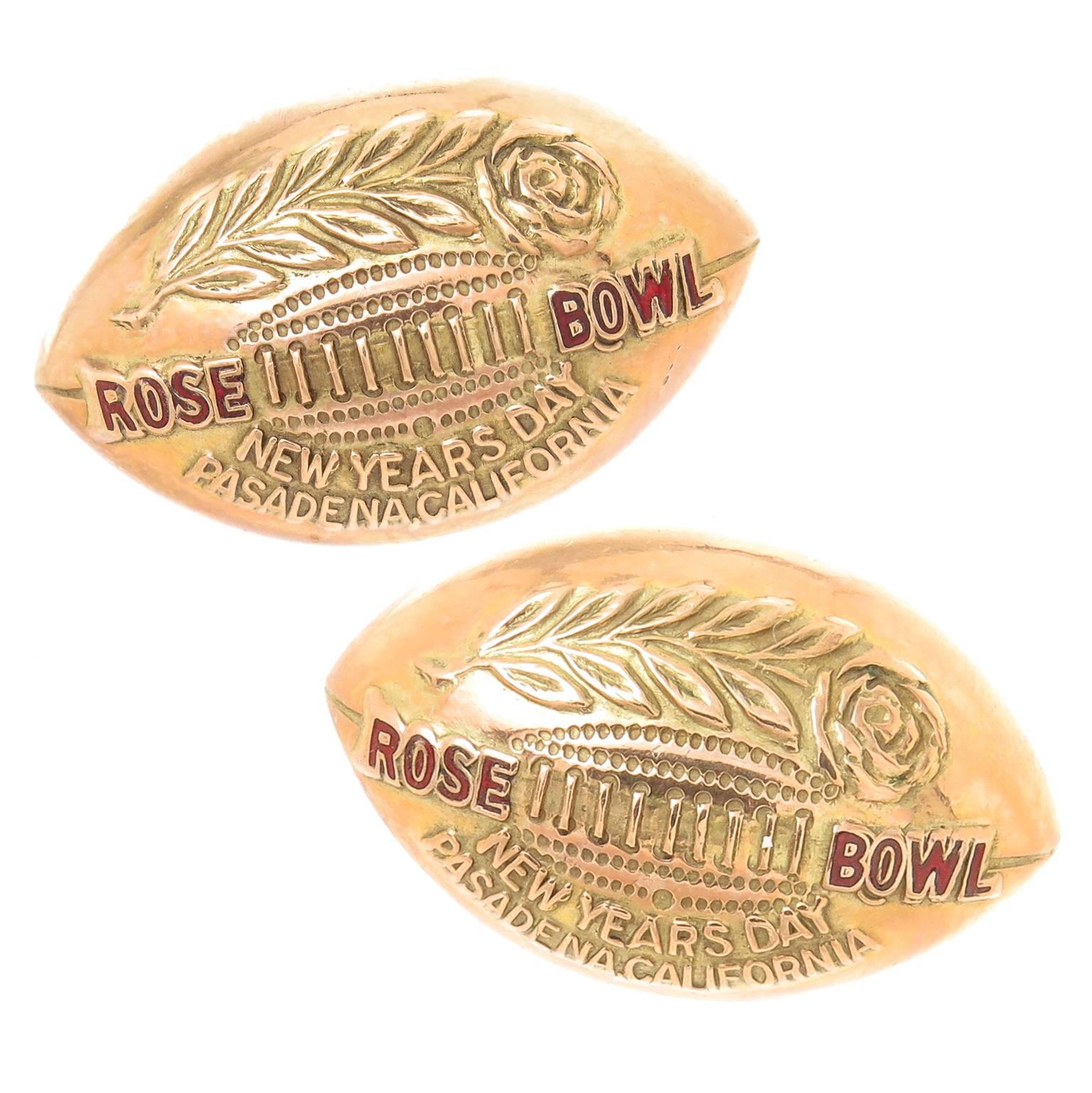 Rose Bowl Yellow Gold Presentation Football Shape Cufflinks, 1960 For Sale