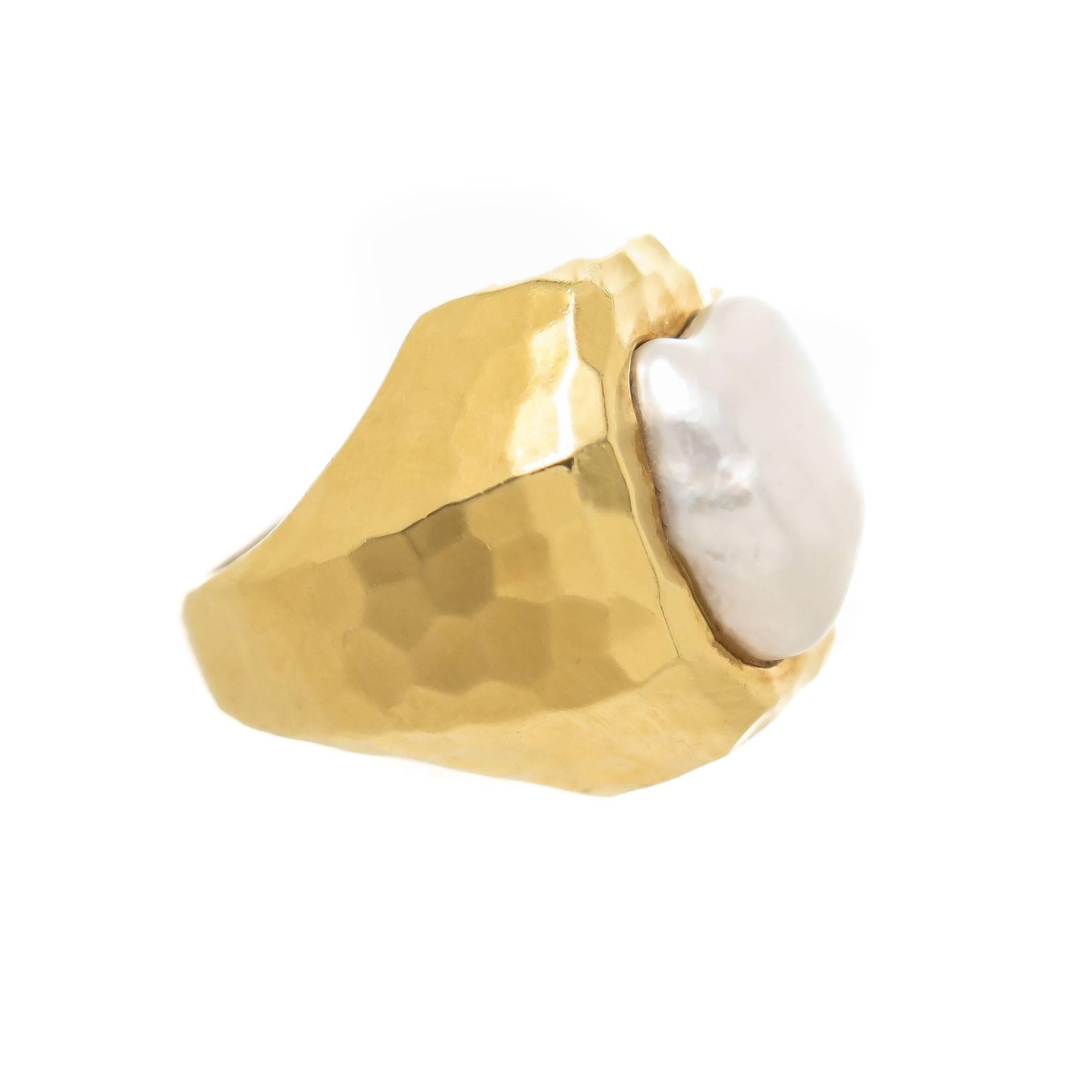 Circa 2000 Henry Dunay 18k Yellow Gold hand hammered ring. Having a nice solid and heavy make, 23.3 Grams. Centrally set with a Natural Fresh Water pearl. The top of the ring measures 3/4 X 3/4 inch. Finger size = 5 1/2 