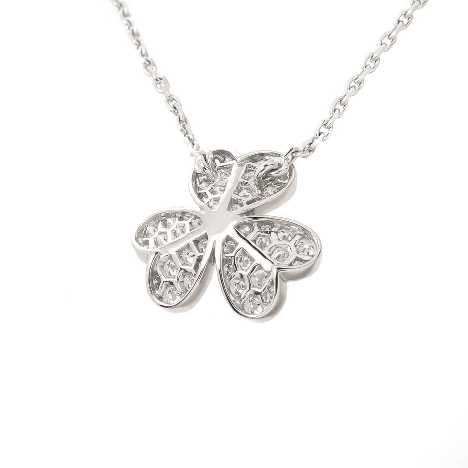 vca flower necklace