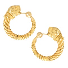 Lalaounis Boucles d'oreilles cerceau chimère tête de lion en or 22K