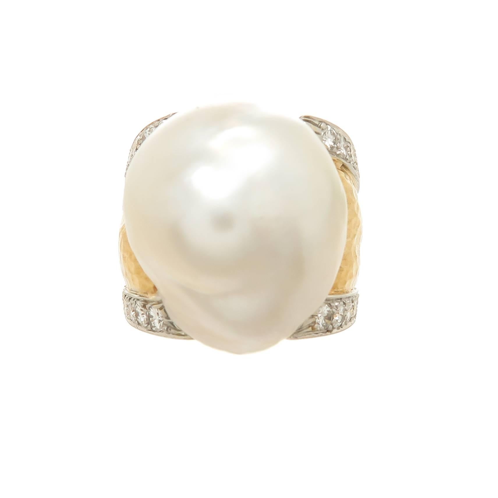 Women's David Webb Large Diamond Pearl Gold Ring