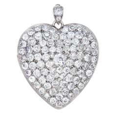 Großes Herzmedaillon aus Platin und Diamanten