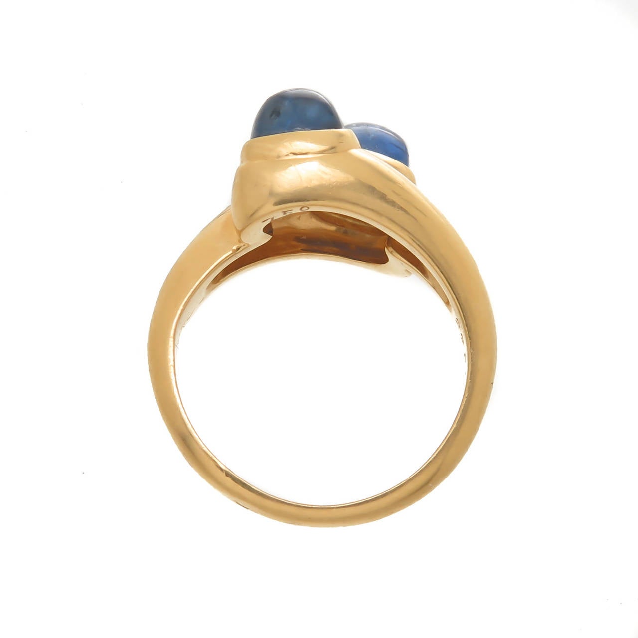 Cartier Cabochon Sapphire Gold Bypass Ring In Excellent Condition In Chicago, IL