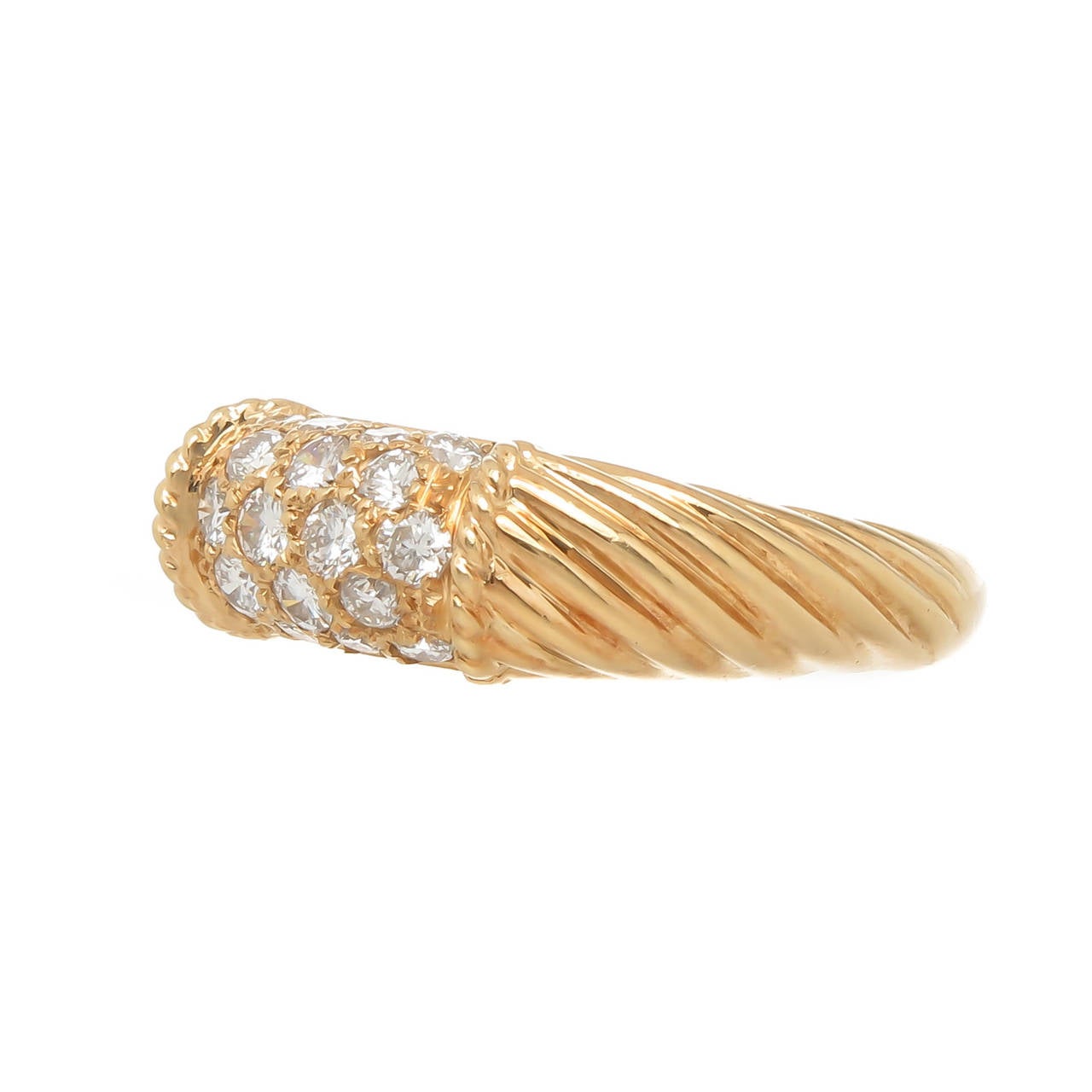 Van Cleef & Arpels Diamond Gold Philippine Ring In Excellent Condition In Chicago, IL