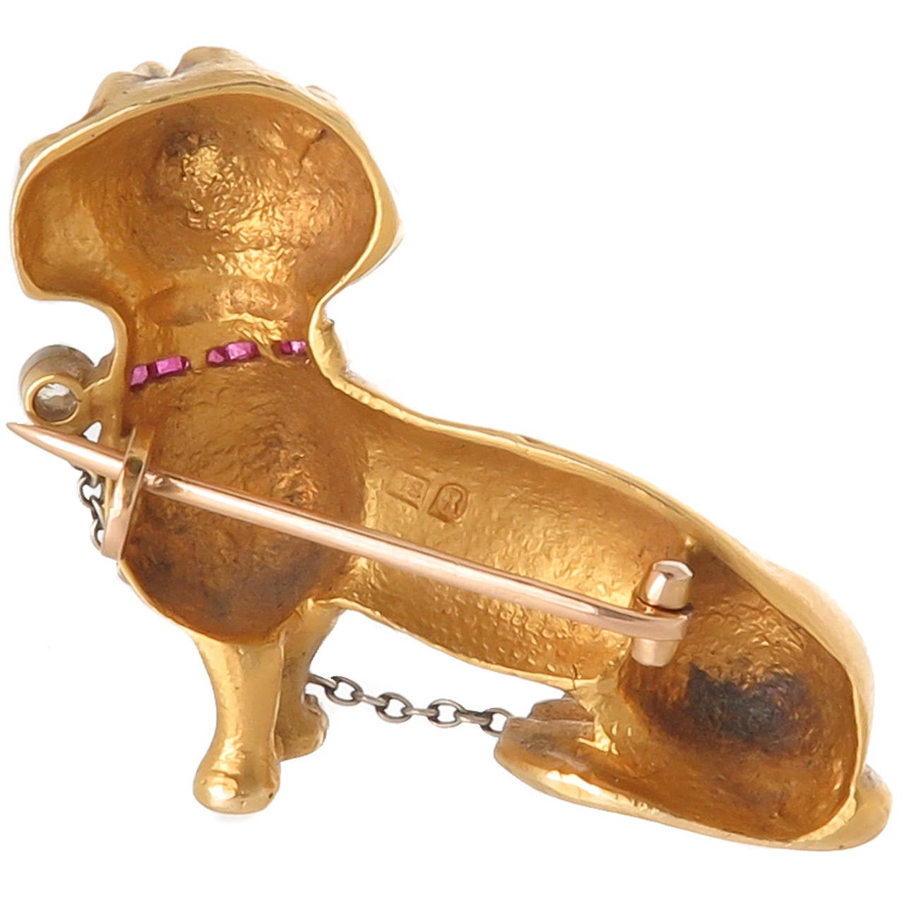 Gem Set and Yellow Gold Dachshund Dog Brooch In Excellent Condition In Chicago, IL
