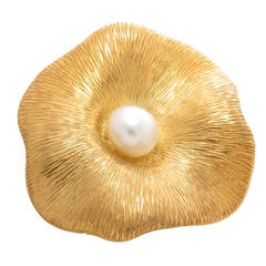 Retro SeidenGang Large Pearl Yellow Gold Brooch