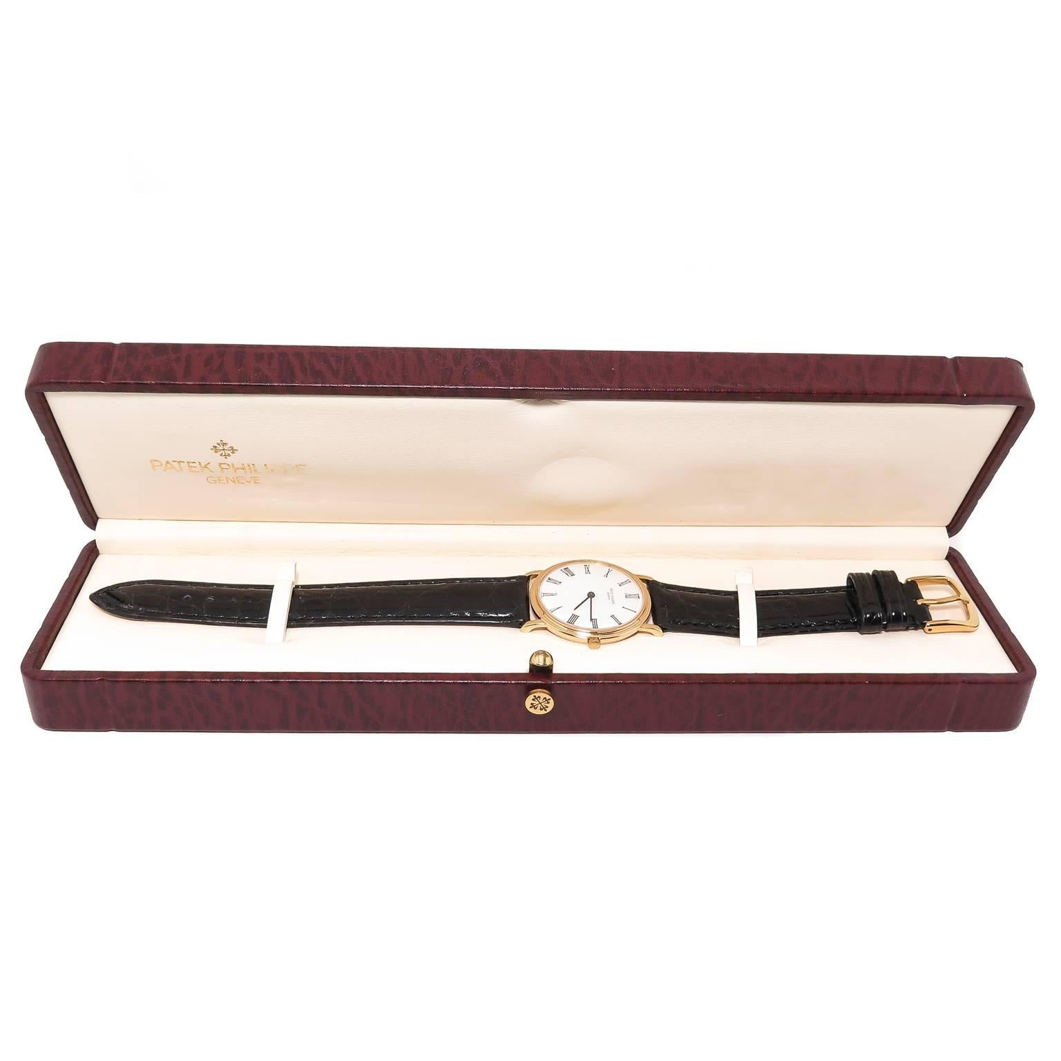 Women's or Men's Patek Philippe Yellow Gold Calatrava Mechanical Wind Wristwatch Model 3520