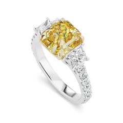 Scarselli 3 carat VIVID Yellow Radiant Cut Diamond Platinum Engagement Ring