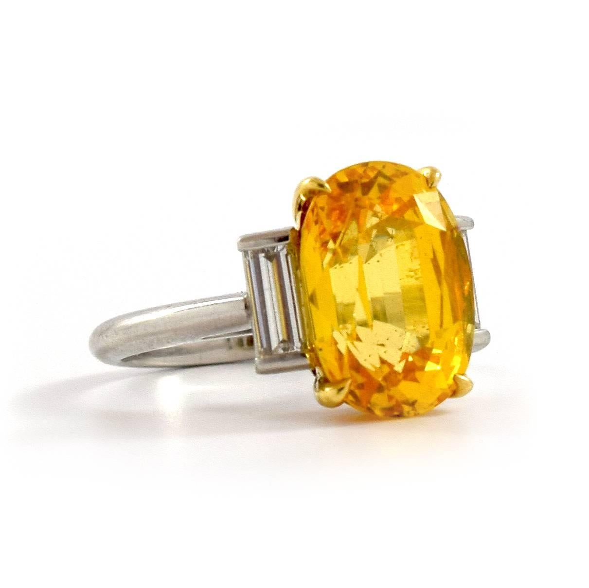 Tiffany & Co. Unheated 7.42 Carat Yellow Sapphire and Diamond Ring In Good Condition For Sale In Los Angeles, CA