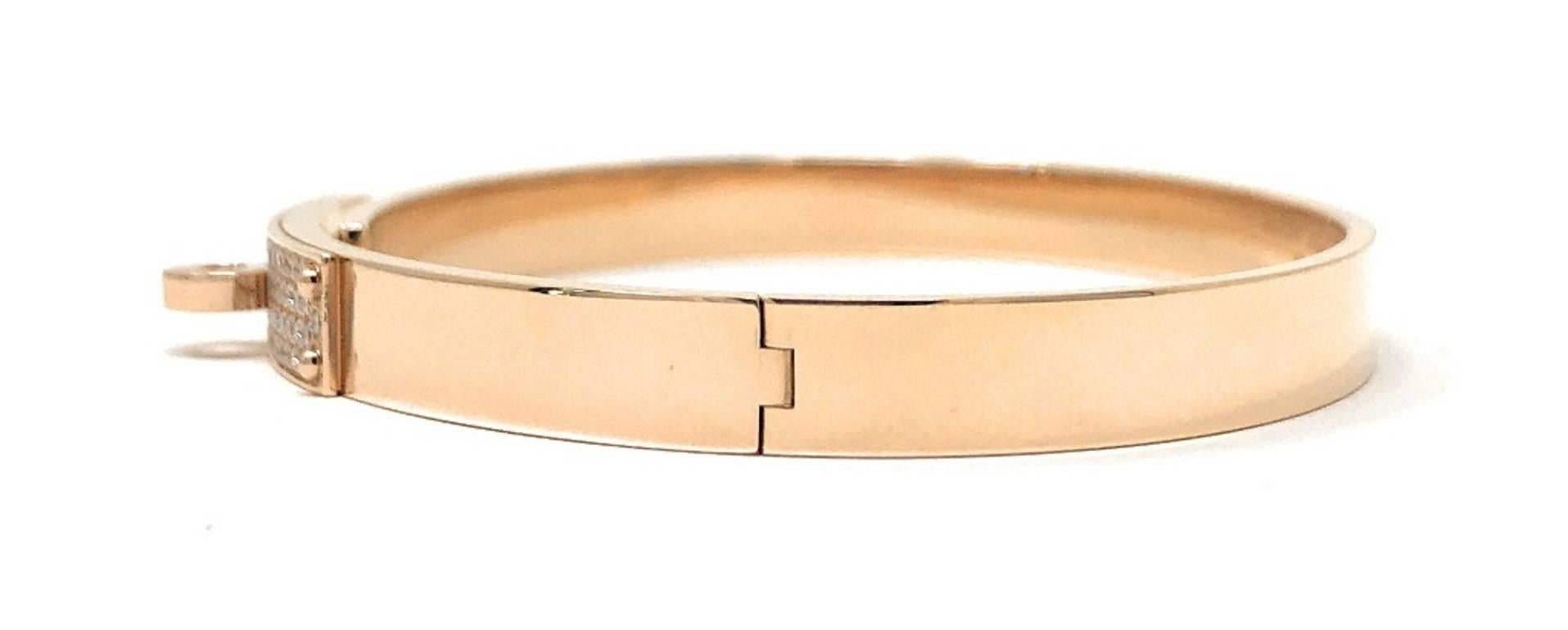 Hermes 18 Karat Rose Gold Kelly H Bracelet with Diamonds In New Condition In Los Angeles, CA