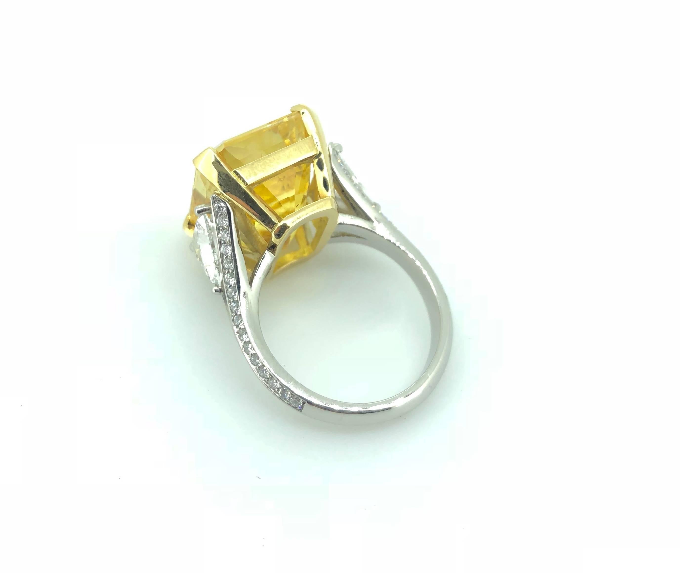Natural 20.01 Carat Vivid Emerald Cut Yellow Sapphire Diamond Ring  For Sale 1