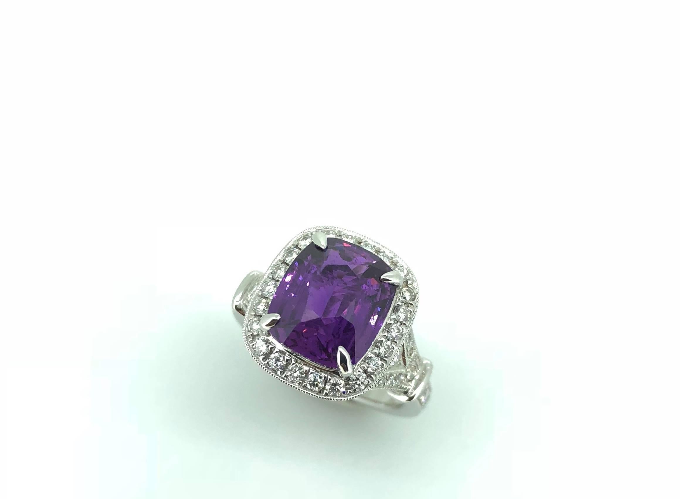 Modern Natural 5.94 Carat Vivid Purple Sapphire Diamond Ring  For Sale