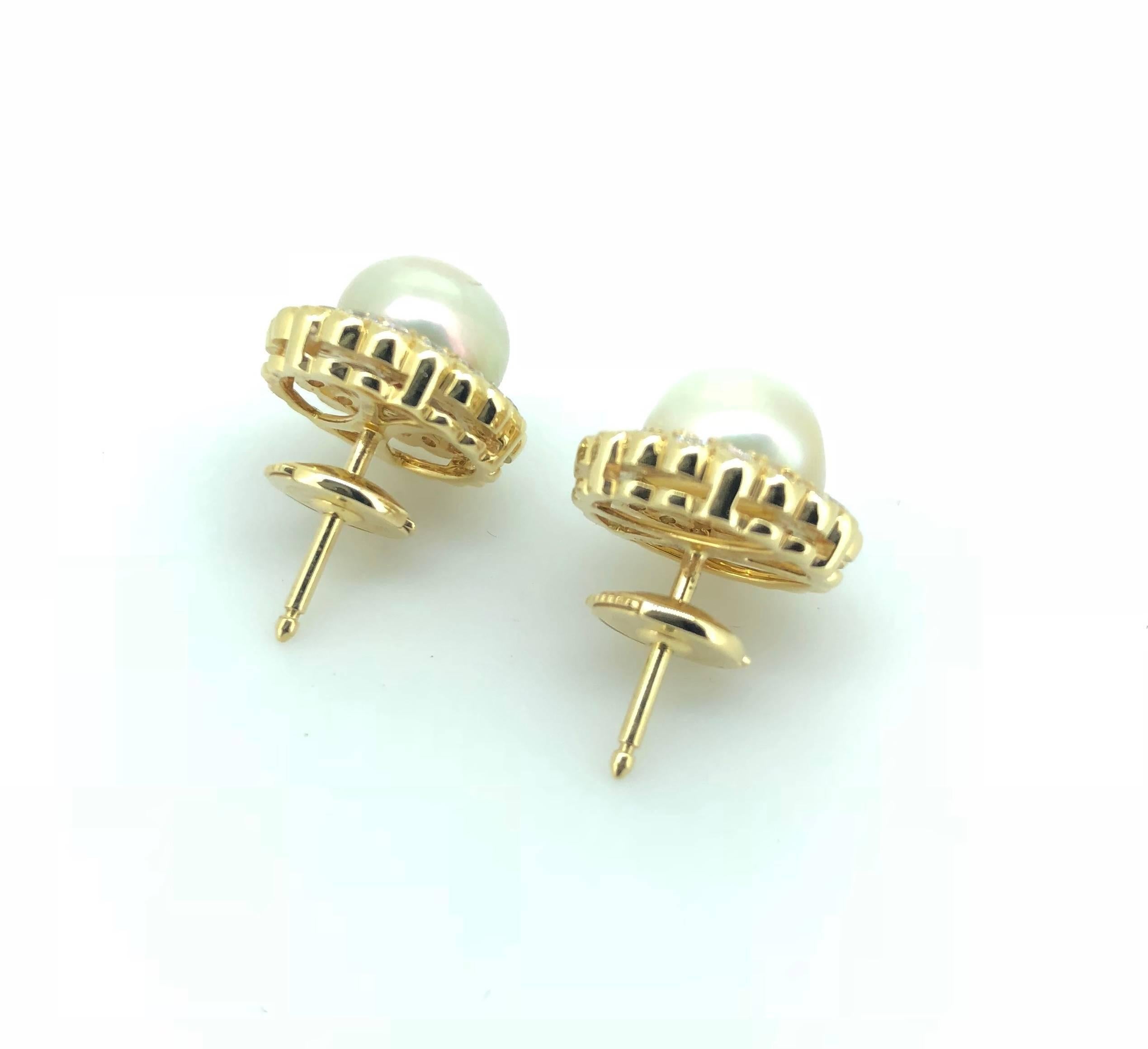 Modern Classic Natural Saltwater Pearl Diamond Cluster Earring Studs  For Sale
