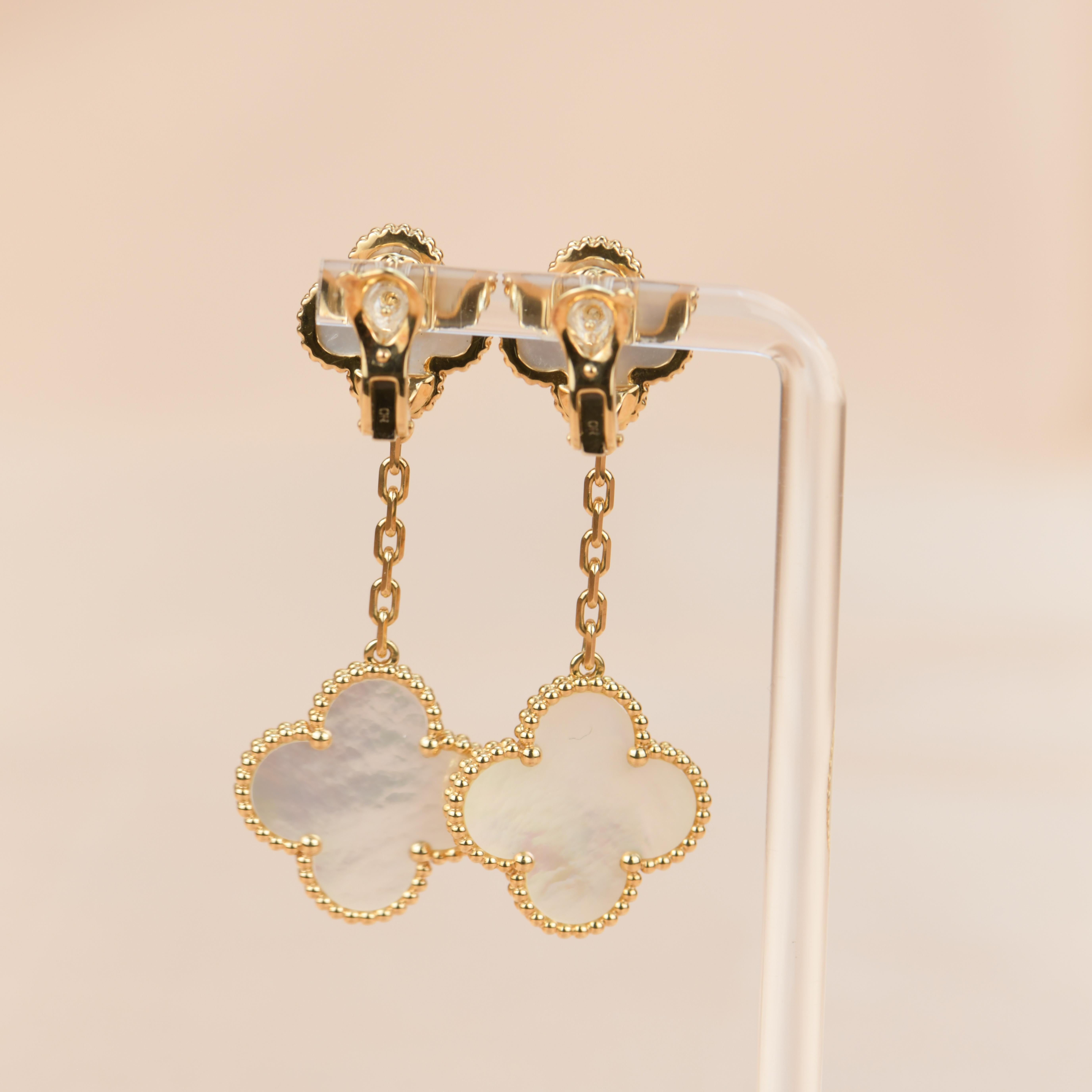 Van Cleef & Arpels VCA Magic Alhambra Lange Perlmutt-Ohrringe 4