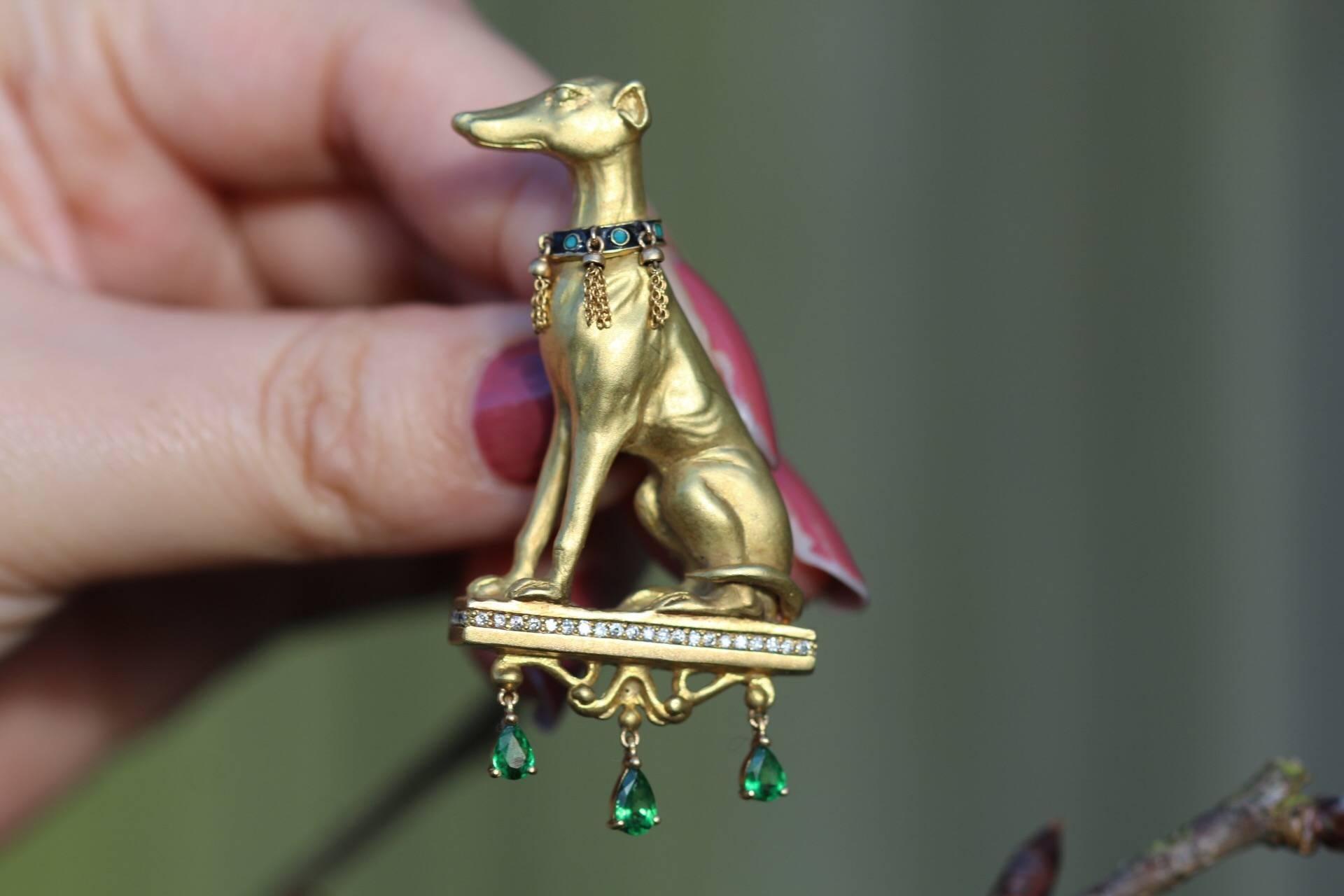 Retro 18 Karat Gold Greyhound with Emeralds, Diamonds and Enamel Dog Brooch In Excellent Condition In Banbury, GB