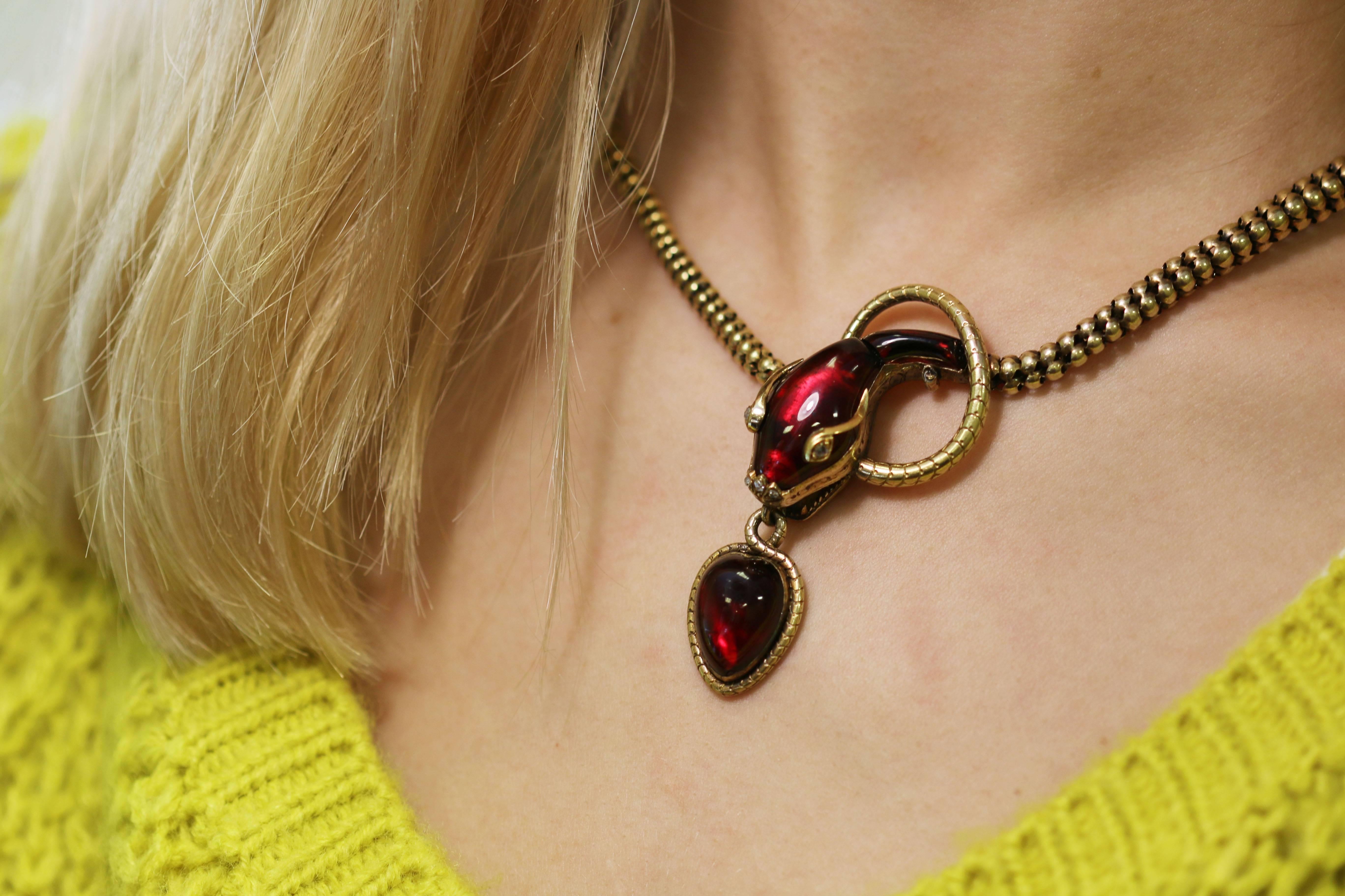 Victorian Garnet, 15 Karat Gold and Rose Cut Diamond Snake Pendant Necklace 4