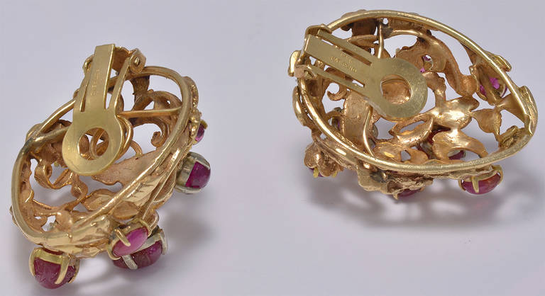Carved Ruby Gold Earrings with Clips