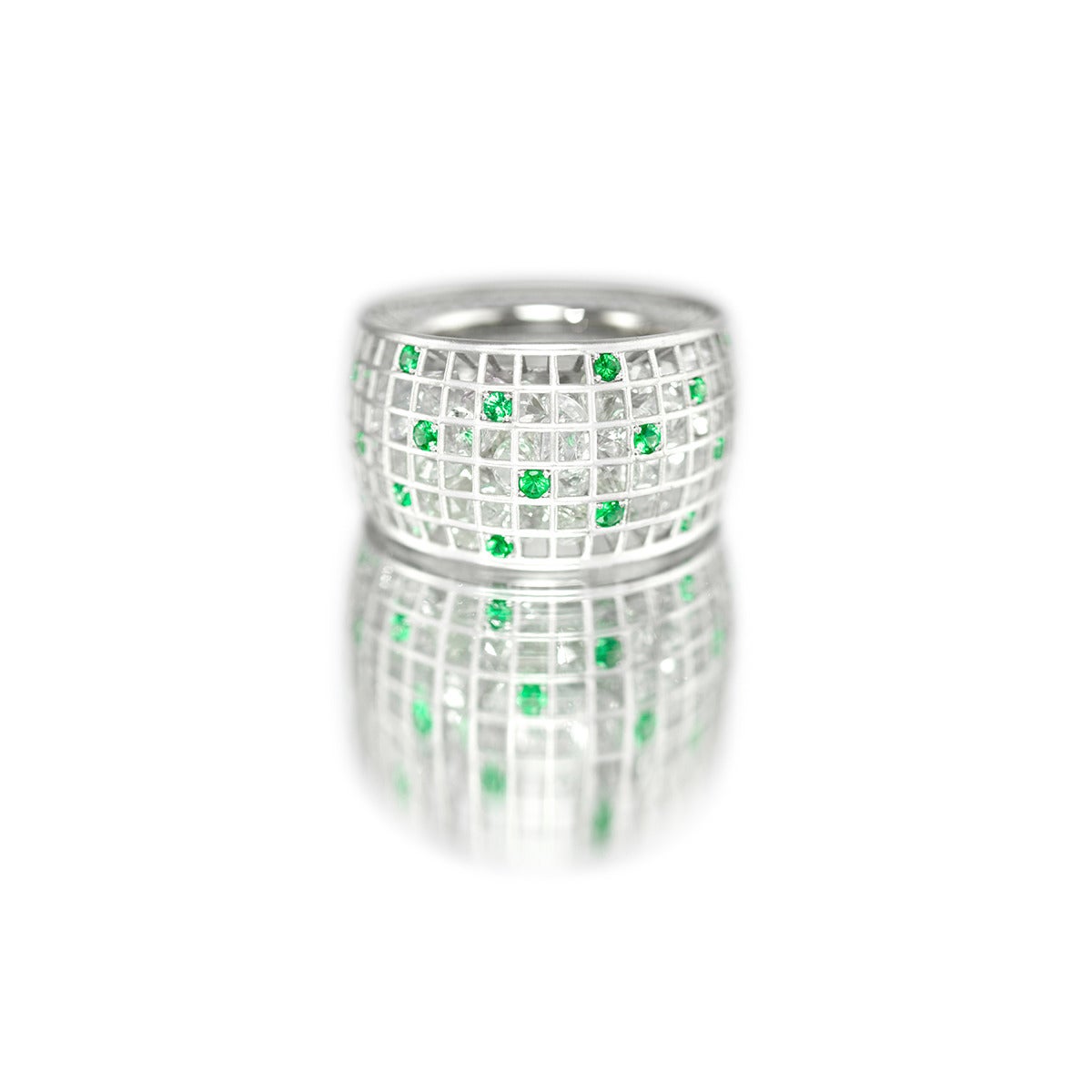 Roule & Co White Sapphire Tsavorite Star Dust Shaker Ring In New Condition For Sale In New York, NY