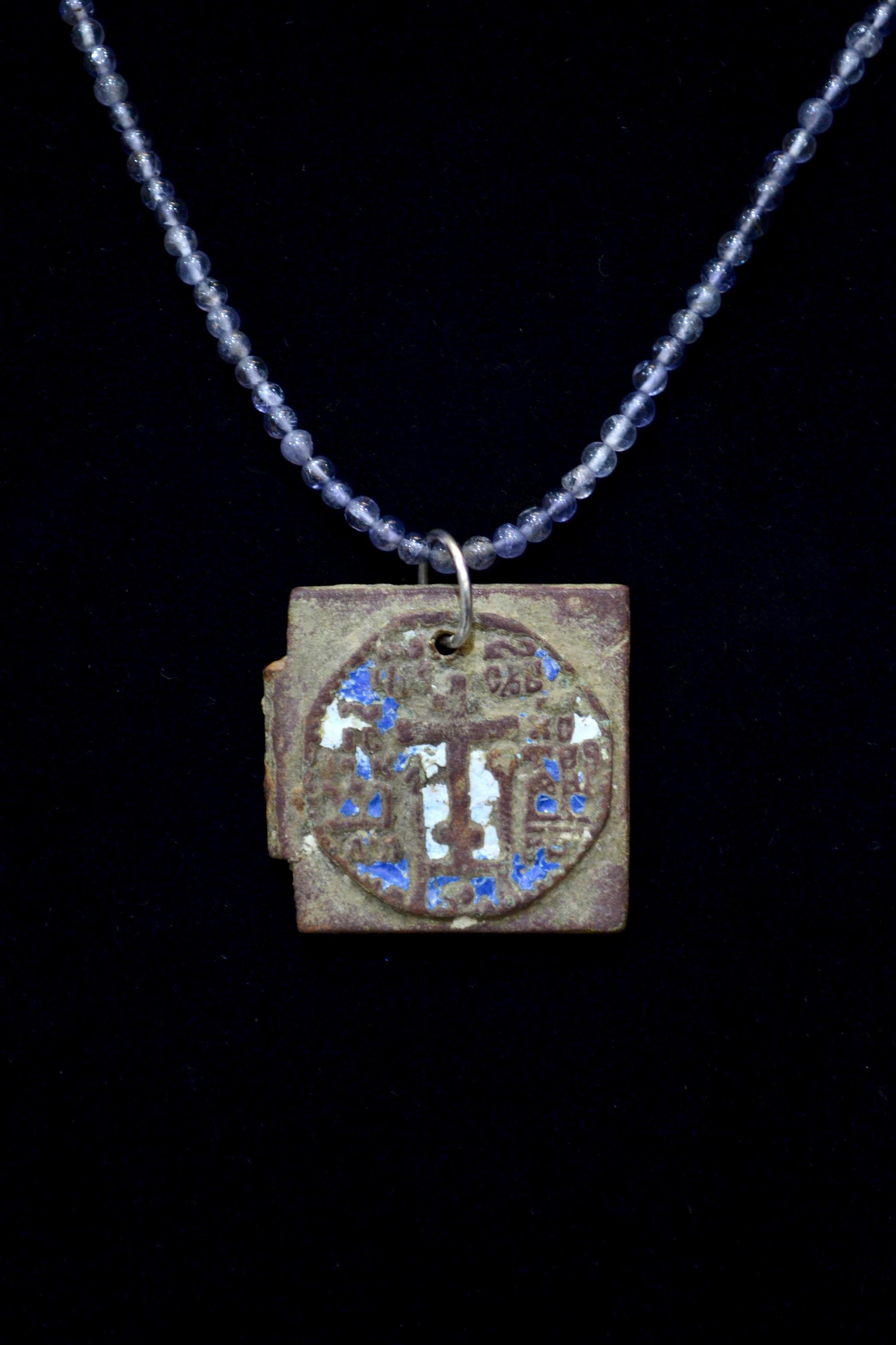 Late Medieval Enameled Bronze Icon Pendant with Saints In Good Condition In Nuevo Leon, MX