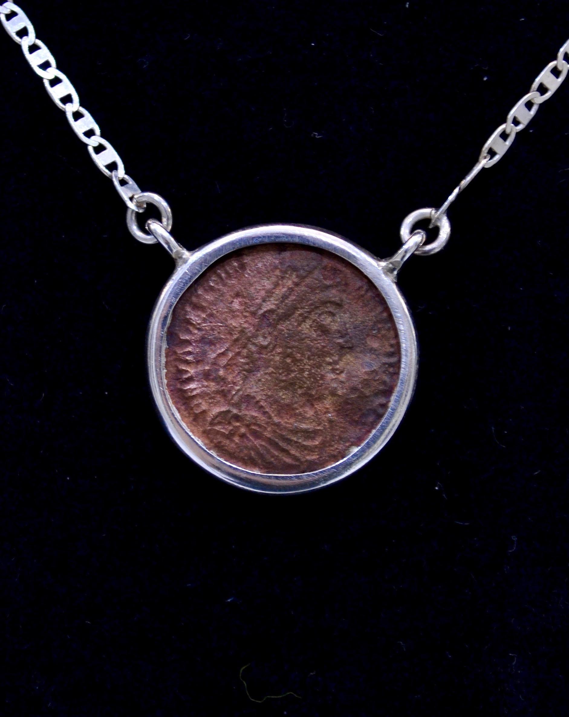 Valens Coin Silver Necklace In New Condition In Nuevo Leon, MX