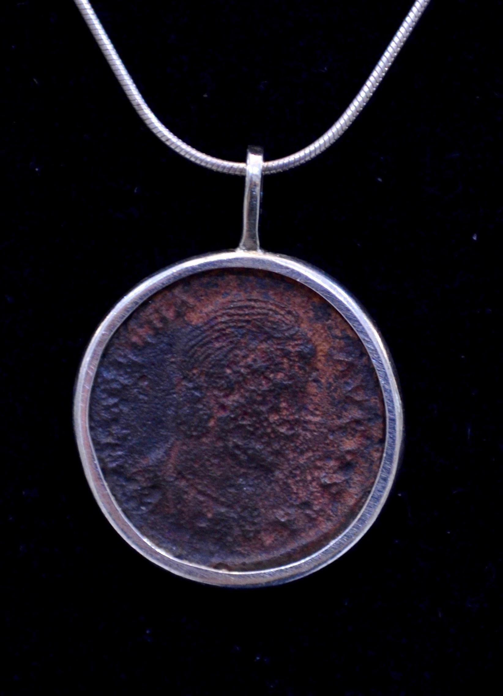 Authentic Roman Coin Silver Necklace In Excellent Condition For Sale In Nuevo Leon, MX
