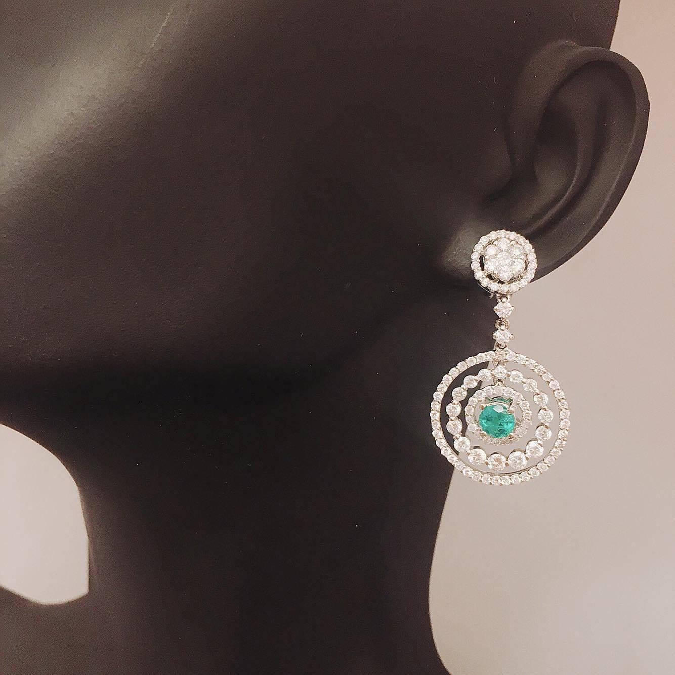 Modern Emilio Jewelry 3.12 Carat Emerald Diamond Earrings For Sale
