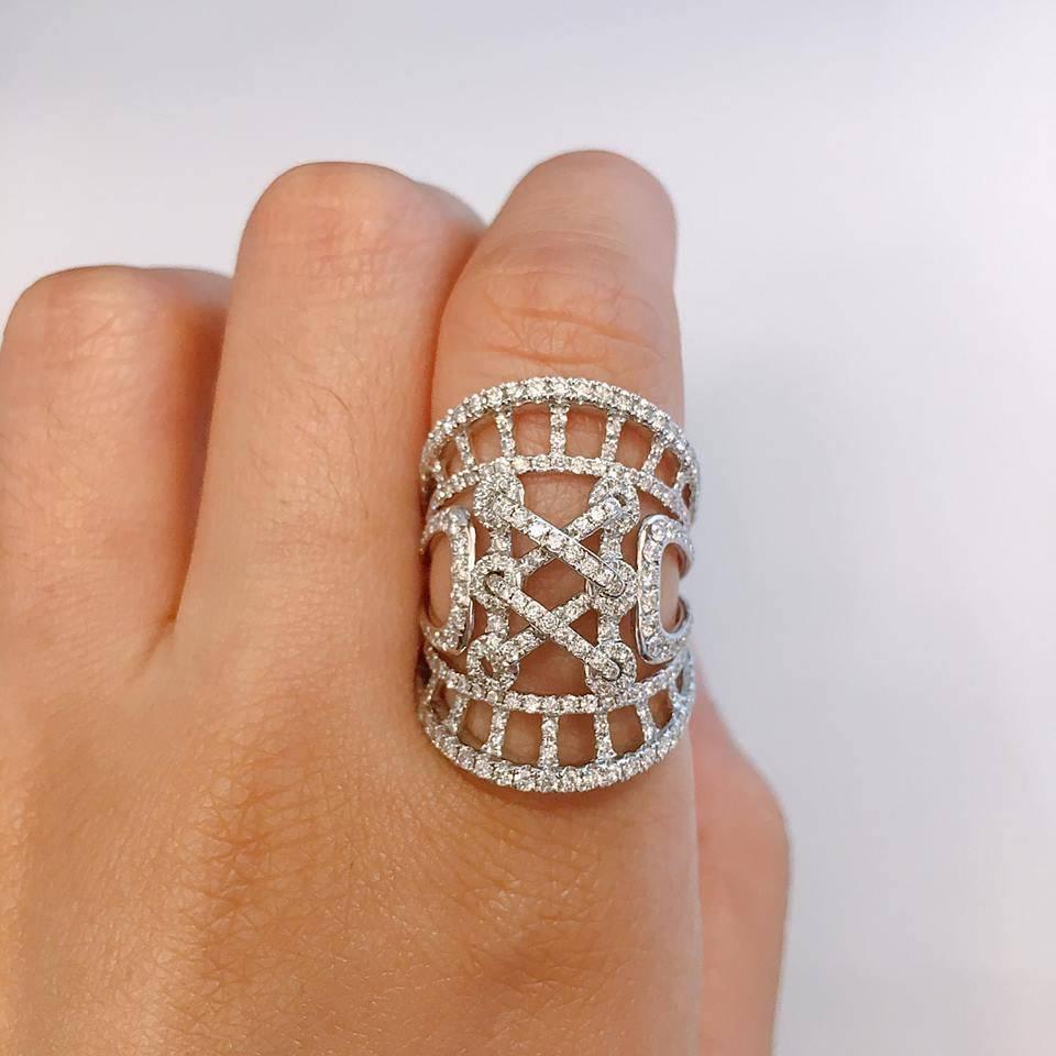 Please include your finger size and we will resize this ring so it is ready to wear at no additional charge! 
Diamond Color: E-F
Diamond Clarity: Vs 
Cut: Excellent 

If you would like to see a video of this lovely piece please send us a message and