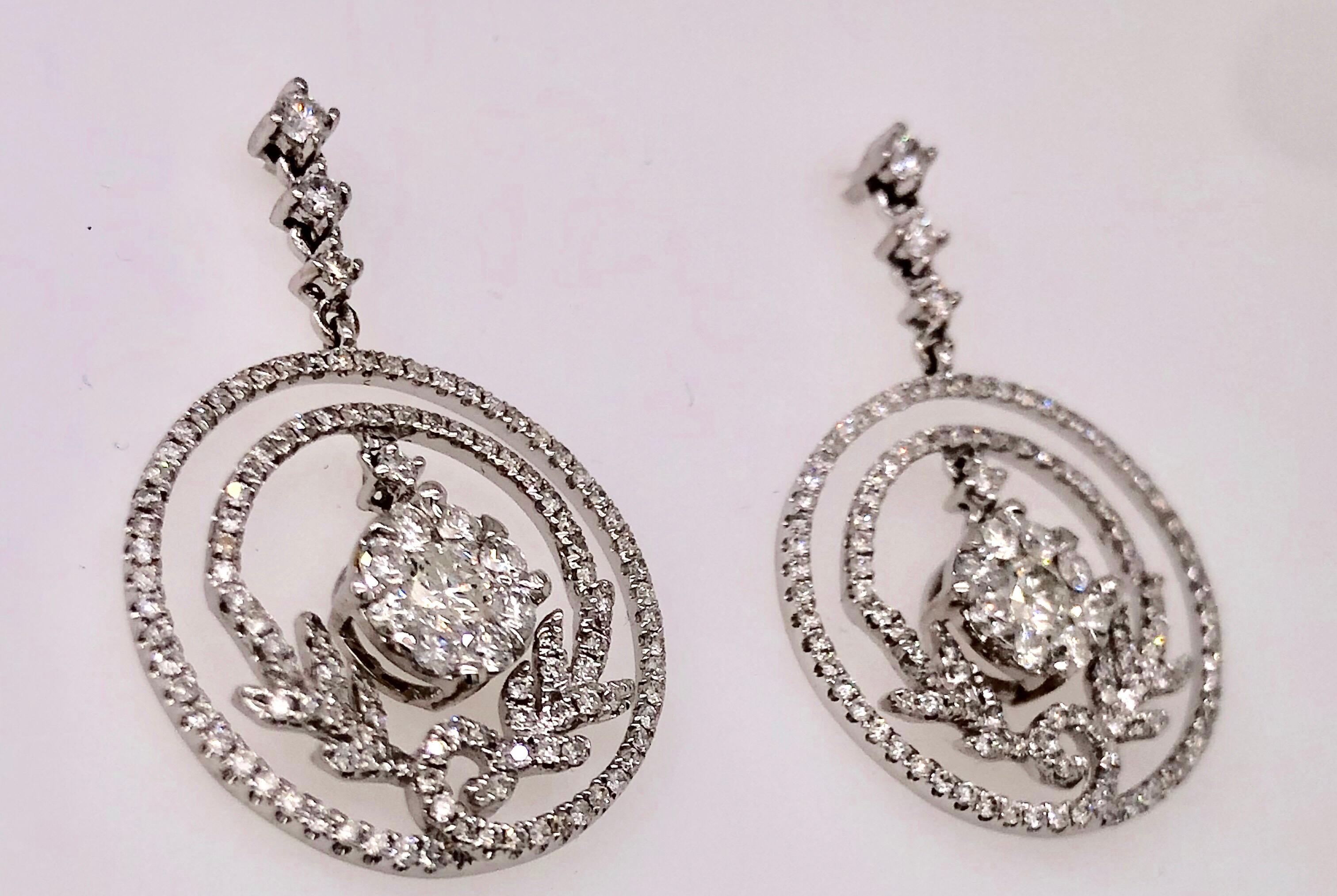 Emilio Jewelry Floral Diamond Earrings In New Condition In New York, NY