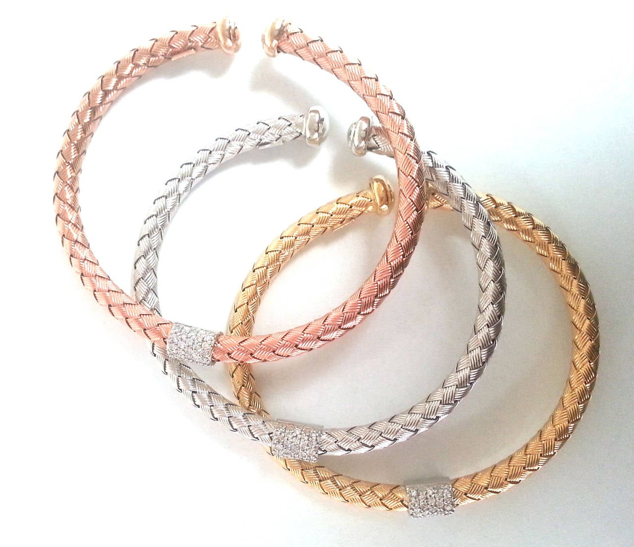 Three Diamond Pave Woven Gold Bangles In New Condition In New York, NY
